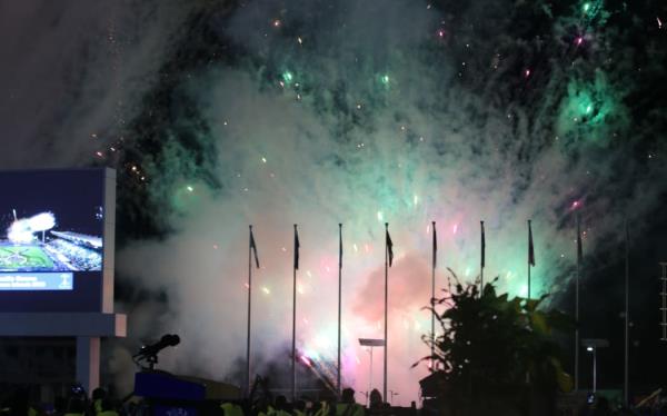 Organisers could have sold the 10,000 seat natio<em></em>nal stadium out several times over with hundreds lining the nearby hills and even climbing up on rooftops and trees to get a glimpse of the Pacific teams.