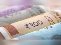 Rupee closes weaker even as dollar recedes to 5-mo<em></em>nth low